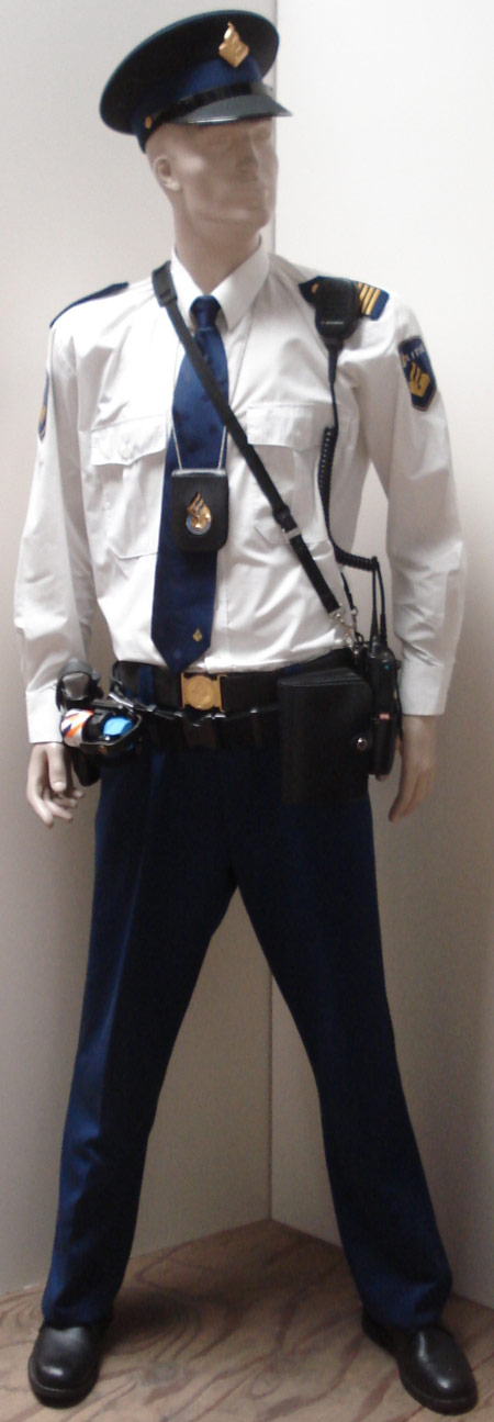 opleggen kiem deeltje Politie uniformen - Uniformverhuur